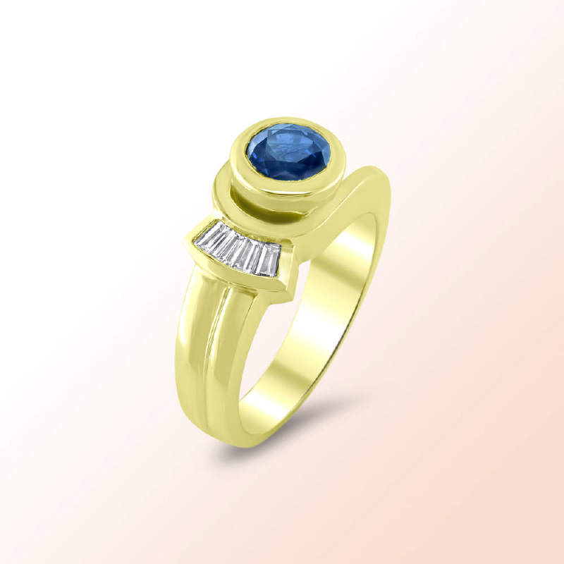18k. Sapphire & Baguette Diamond Ring 1.54Ct.